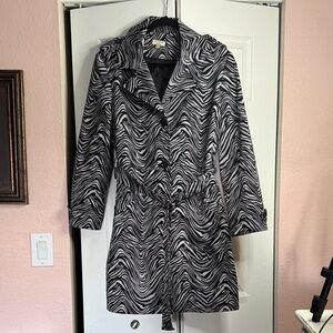 Stylish Julie Mitchell Zebra Print Women's Coat size XL petite
